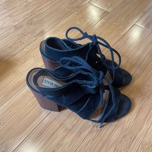 Steve Madden Black heels